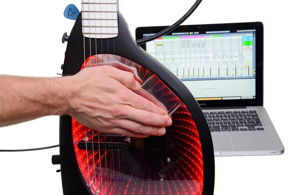 Expressiv Infinity guitar