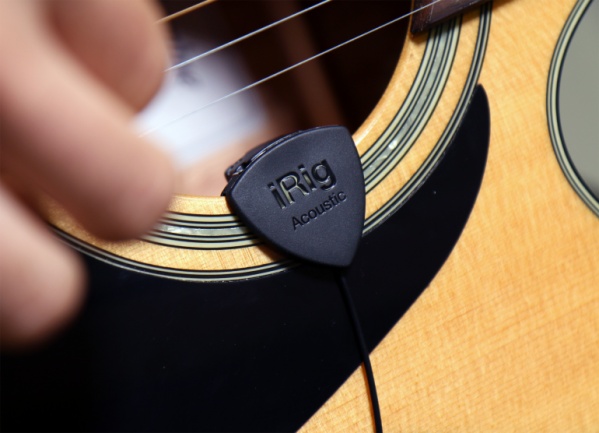 IK Multimedia iRig Acoustic Stage