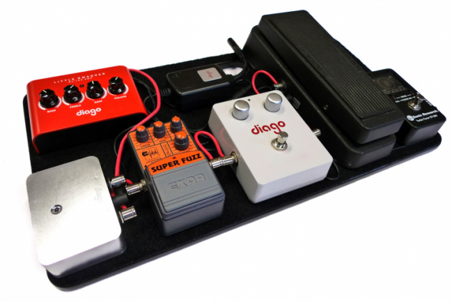 Diago pedalboard