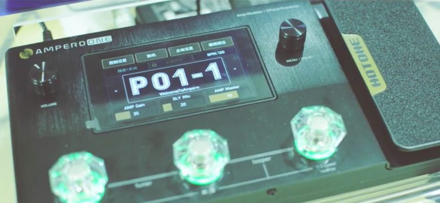 Hotone Ampero One close