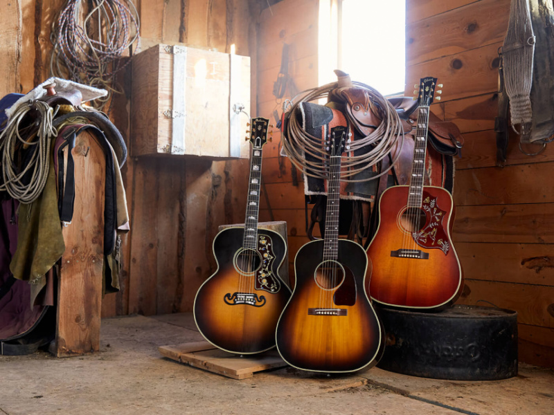 Pre War SJ-200, 1942 Banner J-45, 1960 Hummingbird