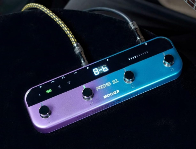 Mooer Prime S1 con cables