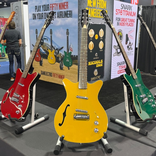 Danelectro Fifty Niner en NAMM 2024
