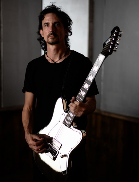 Joe Duplantier con su ESP XJ Cromada