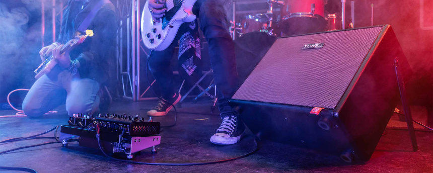 IK Multimedia ToneX Cab en el escenario