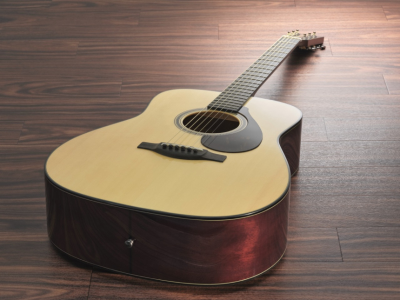 Yamaha FG7 M