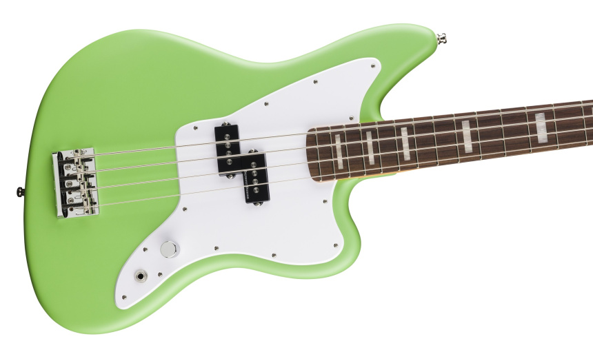 Cuerpo del bajo en verde Guava Green con golpeador blanco y pastilla split-coil