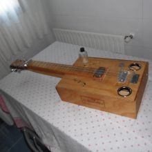 Thw Wine Box Guitar