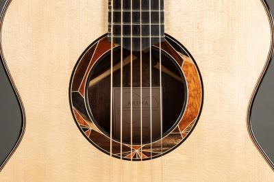 arimaguitars-7.jpg