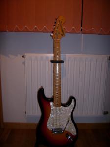 Stratocaster 70.JPG