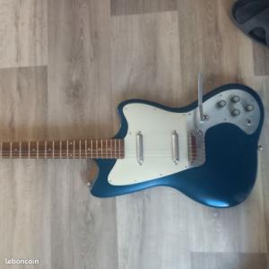 danelectro golpeador.jpg