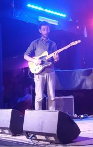 JULIAN LAGE 2017_red.jpg