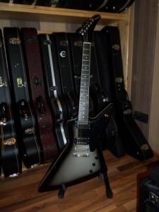 Epiphone Explorer Thunderhorse.JPG