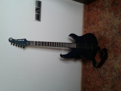 Yamaha Pacifica 821d.jpg