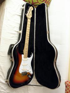 fender-stratocaster-plus.jpg