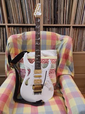 IBANEZ PIA_SILLON_20250627_215944.jpg