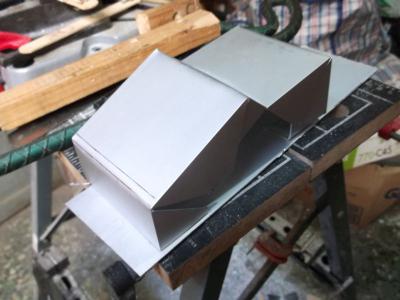 Carrito terminado luego de los dobleces 2.jpg