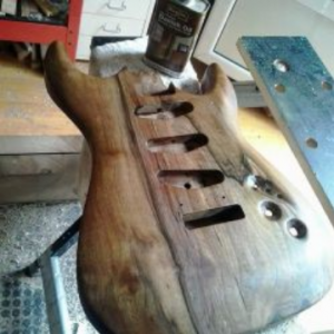 Screenshot_2019-12-03 Perfil de Fran Wood (Asturias, España) FranCB Guitarristas info.png