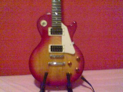 Epiphone Les Paul .jpg