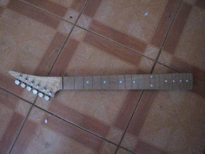 cuerpo-y-mastil-de-guitarra_MLC-O-4624055640_072013.jpg