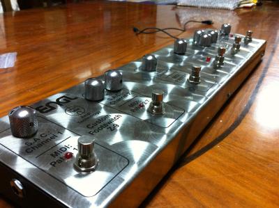 Pedalera analógica 001.jpg