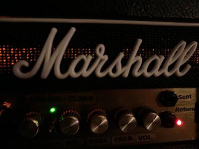 JCM-800 CLN6W Frontal Iluminado.JPG