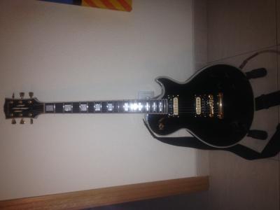 Mi edwards E-LP-85.jpg