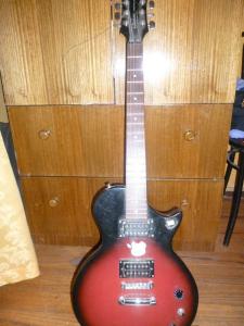 guitarra-electrica-maxtone-modelo-les-poul-poco-uso_MLC-F-3136913386_092012.jpg