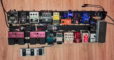 JordiOnly's Pedalboard.jpg