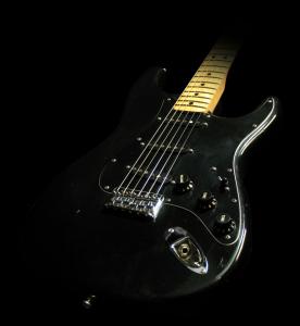 Fender_1976_Hardtail_Stratocaster_7670480_1.jpg