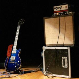 Pantalla LCA Guitars in live.jpg