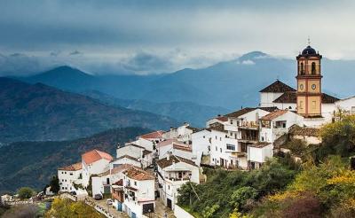 Pueblos-andalucesAlgatocinIglesiaRosario (23).jpg