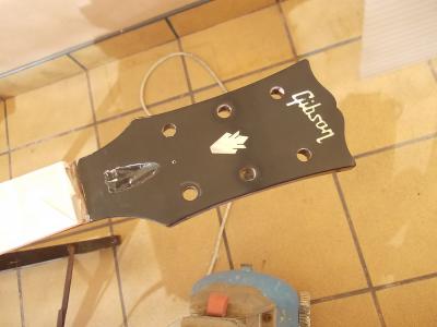 gibson SG Victor 144.jpg