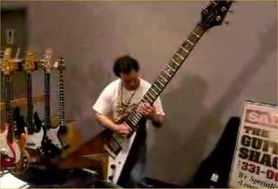 Guitarra miniatura.jpg