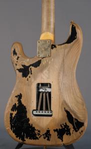 fenderstratocasterjohn-mayer-black-one-masterbuilt-john-cruz2010-50bc27ddd68d2bcaf985302c8968532203840145-1920x1080.jpg