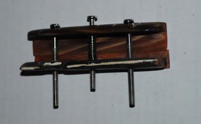 puente tornillos arriba.jpg