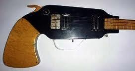 guitarra fea fea.jpg