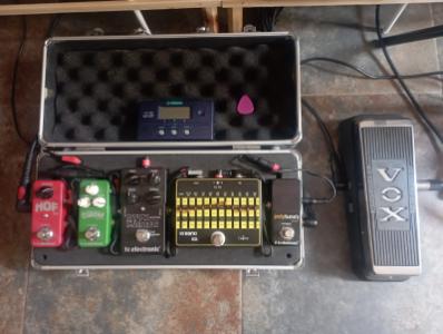 Pedalboard.jpeg