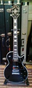 Gibson Les Paul Classic Custom EB.jpg