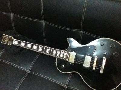 epiphone-elitist-japan-les-paul-custom-gibson_MLM-F-4425596219_062013.jpg