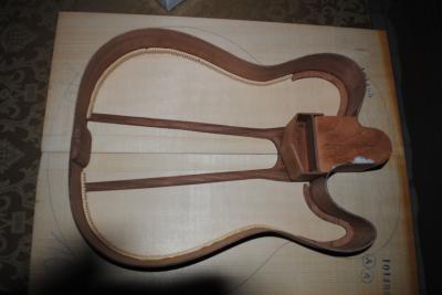 sobre tapa de pino.JPG