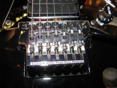 ibanez UV777BK...JPG