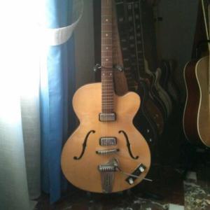 hofner 3.jpg