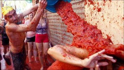 100825150403_sp_tomatina01_afp_926.jpg