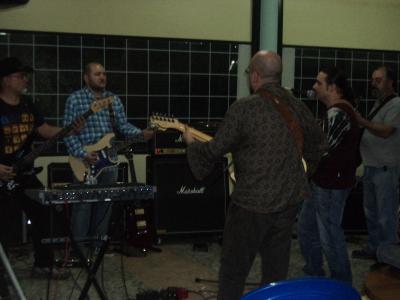 PERGOLA VIEERNES NOCHE.JPG