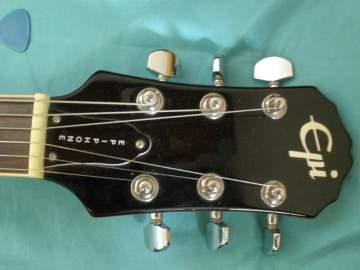 epiphone-les-paul 2.jpg