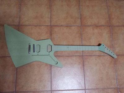guitarra dm 1.jpg