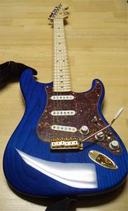 fender-deluxe-players-maple.jpg