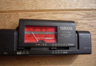 tuner-yamaha-yt-1000.jpg