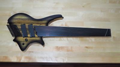halo-octavia-9-string-headless-guitar7.jpeg